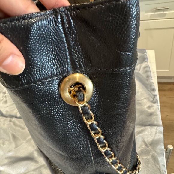 Authentic Chanel Timeless CC Travel Black Leather Women's Tote Bag. - Picture 4 of 16